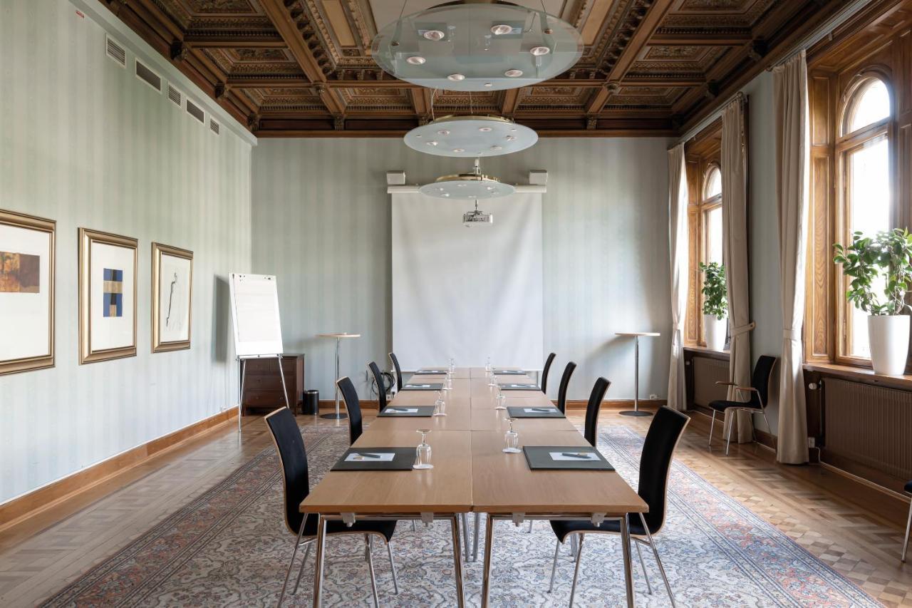 Hotell Elite Plaza 4*