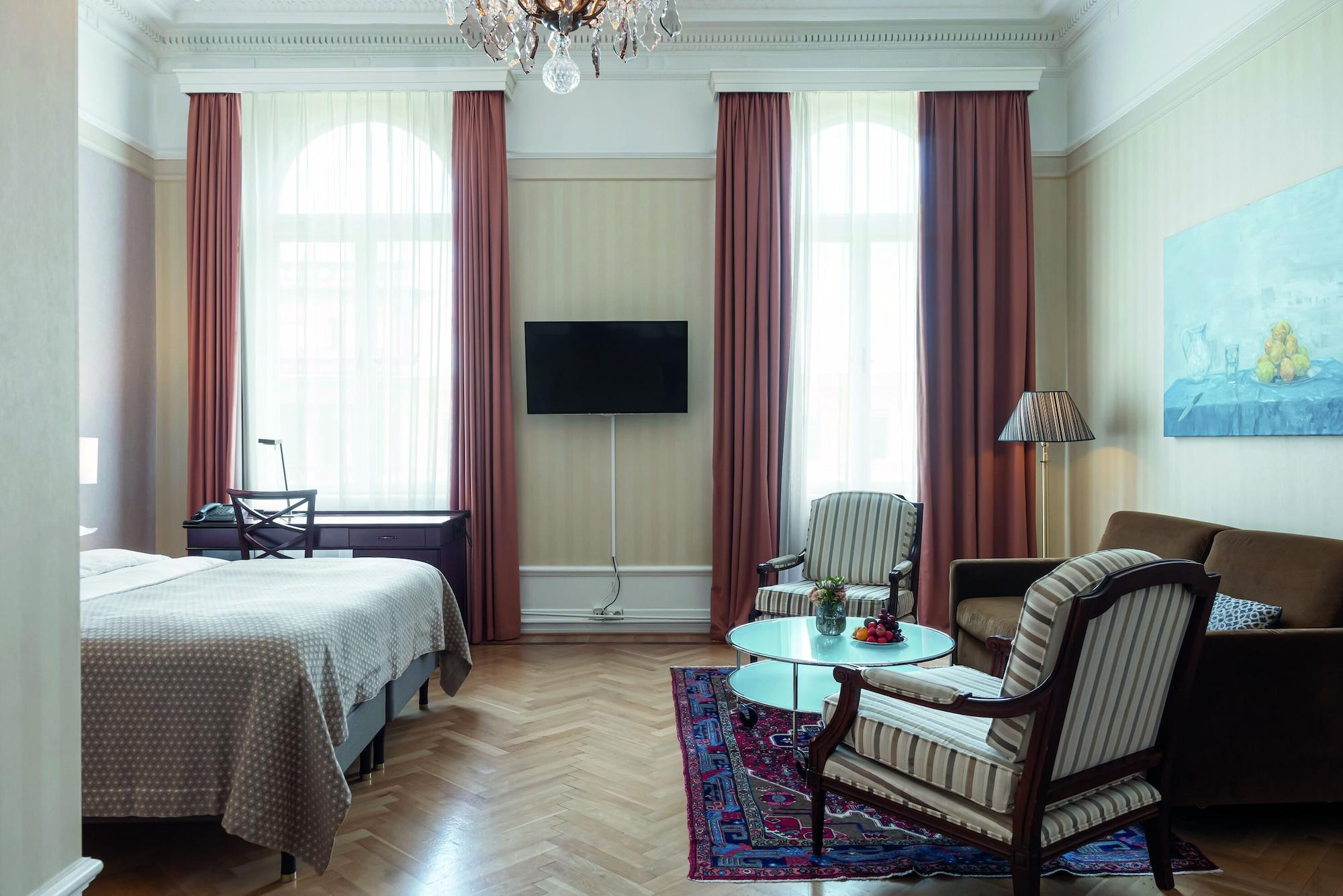 Hotell Elite Plaza 4*